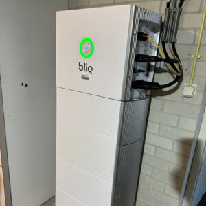 installatie bliq thuisbatterij 8kw/20kwh stroom loods