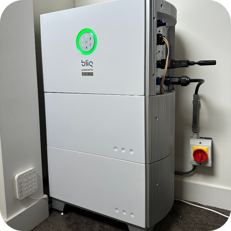 thuisbatterij bliq installatie stroom loods